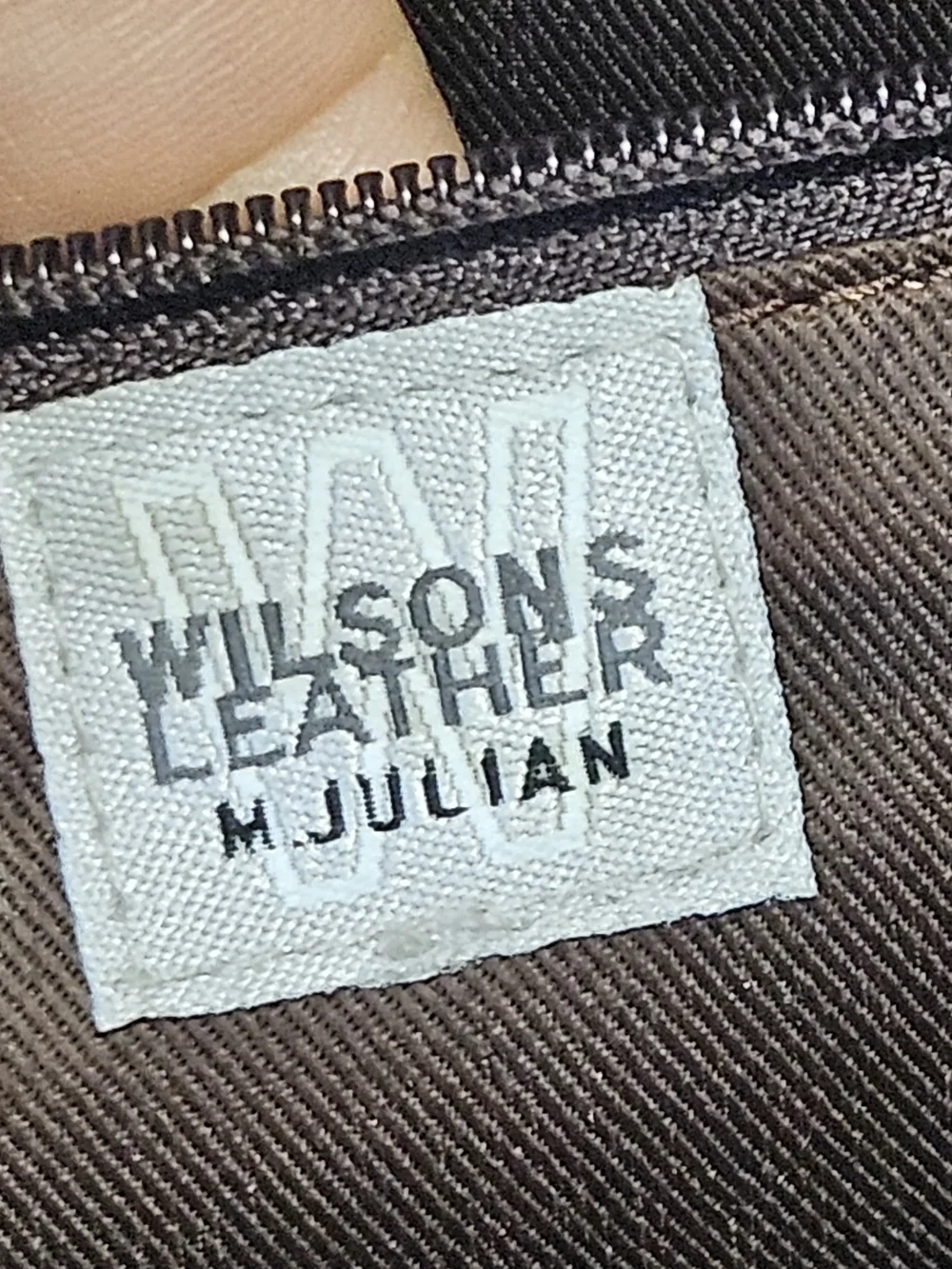 Wilsons Leather M. Julian 1990s Messenger Bag Mens Large Brown Crossbody Laptop